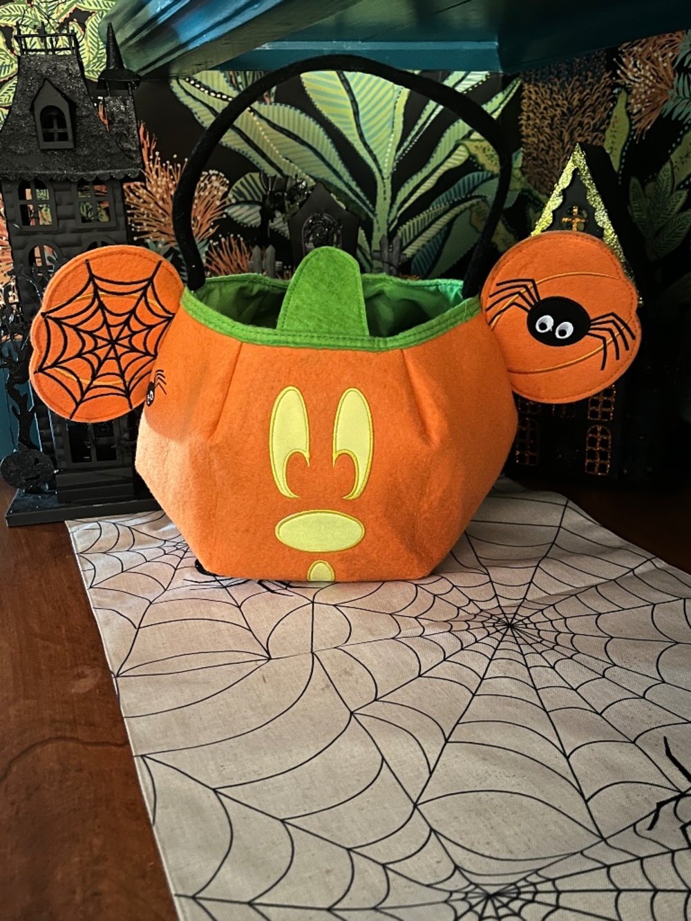 Disney Parks Halloween Mickey Mouse Pumpkin Trick or Treat Glow in the Dark Bag